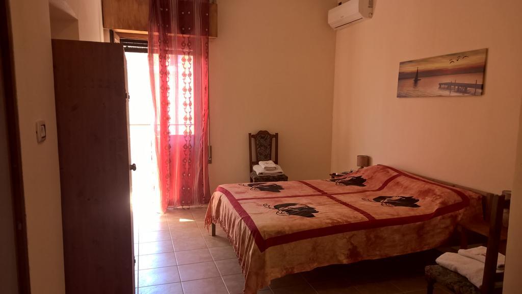 B&B Neverland Marrùbiu 外观 照片